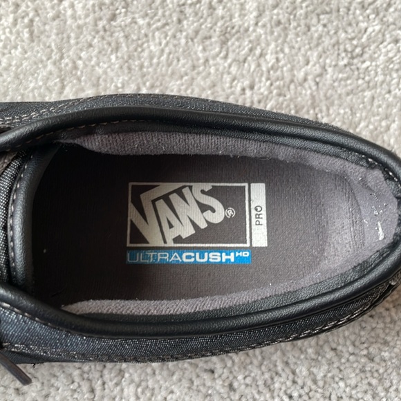 Vans Chukka Low (Denim) Black/Pewter UltraCush Sneakers - Picture 9 of 10